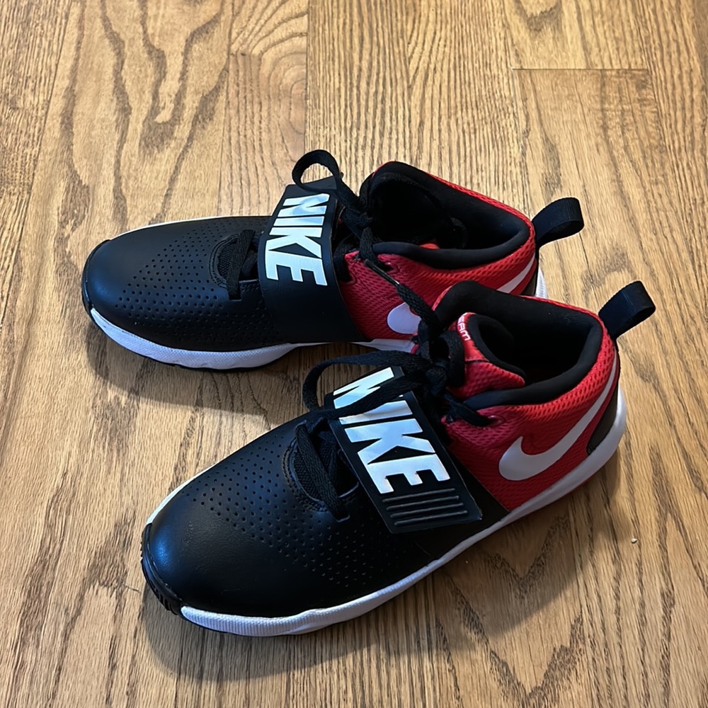 Nike team hustle size 7y - Picture 2 of 3